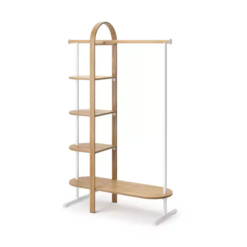 Umbra Bellwood Appendiabiti Bianco/Naturale: Telaio in Eucalipto, Asta e Ripiani Fissi, 167 cm H, Capacità 55 kg