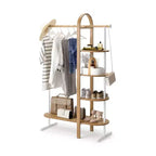 Umbra Bellwood Appendiabiti Bianco/Naturale: Telaio in Eucalipto, Asta e Ripiani Fissi, 167 cm H, Capacità 55 kg