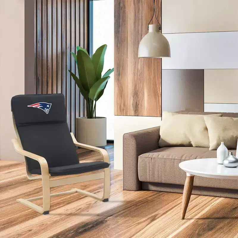NFL New England Patriots Bentwood Accent Chair