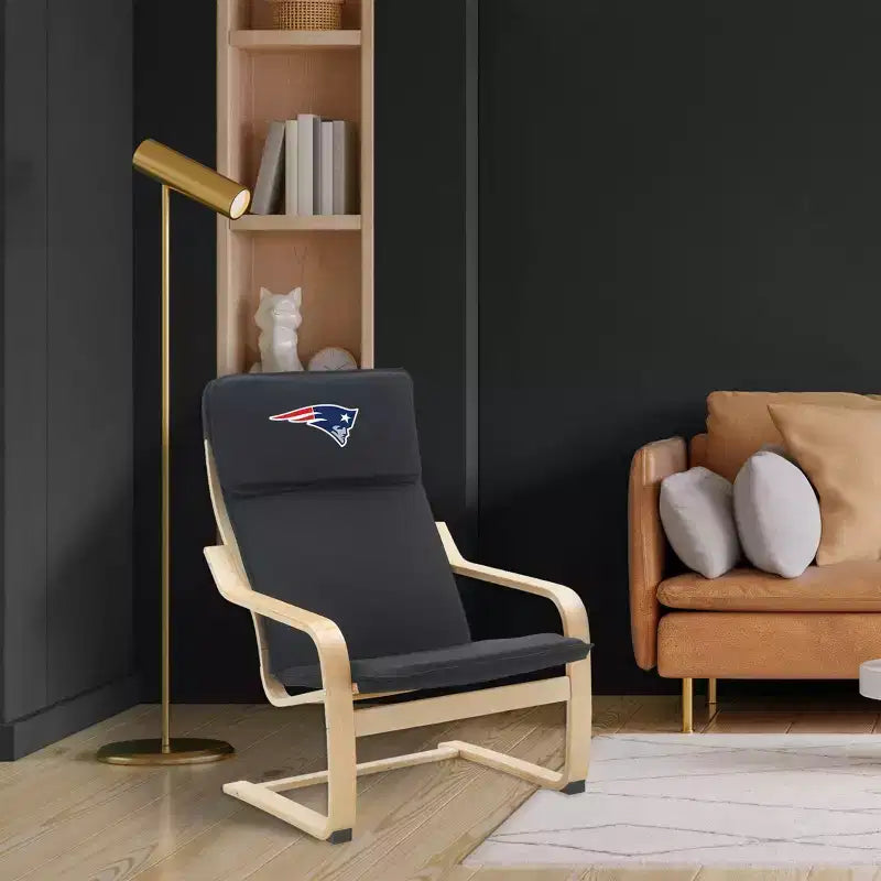 Sedia d'accento NFL New England Patriots in legno curvato