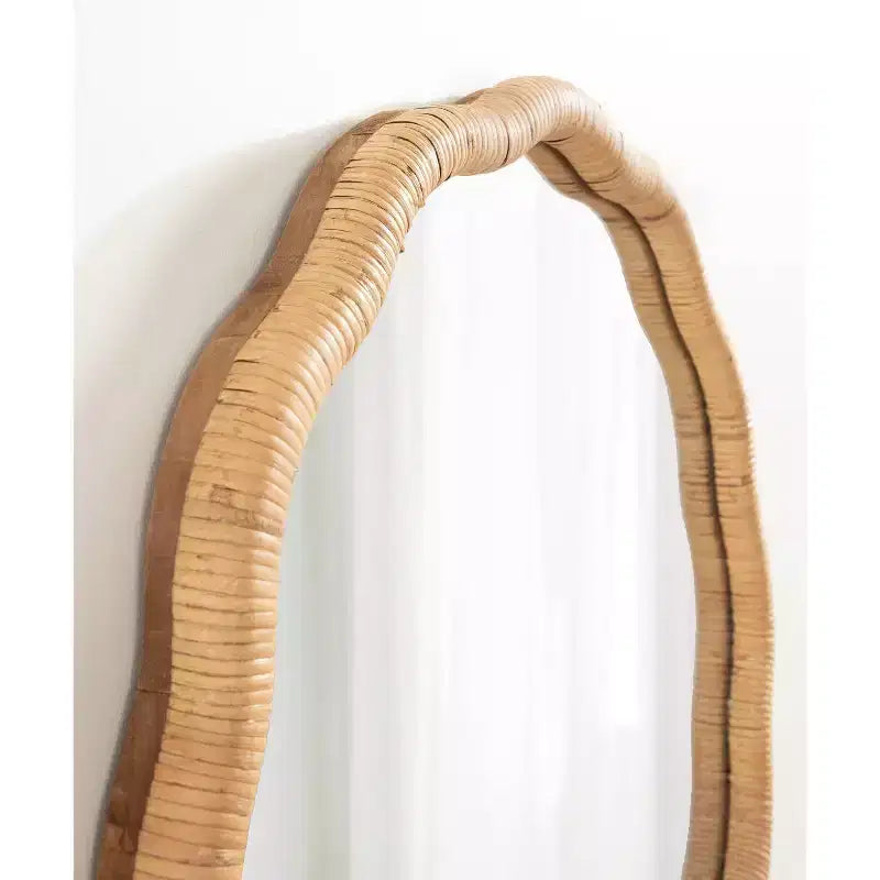 Kate & Laurel All Things Decor Specchio da parete con cornice smerlata Rahfy 66x66 cm, Naturale: Stile Bohemien, Nessun montaggio richiesto