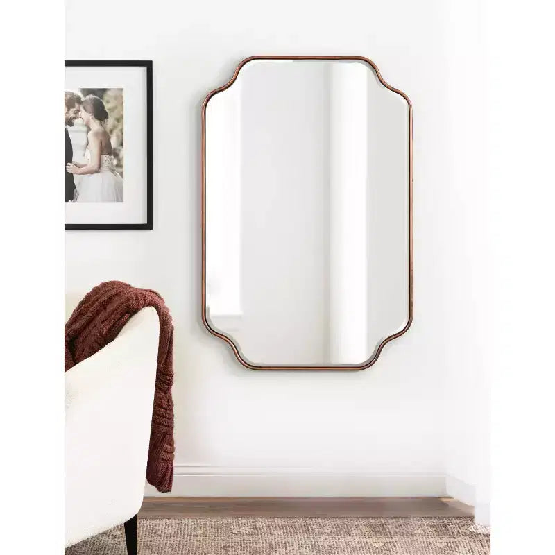 Kate & Laurel All Things Decor Specchio da parete con cornice Plumley 24"x36" Bronzo