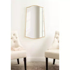 Specchio decorativo con cornice Kate & Laurel All Things Decor, 56x91 cm, affusolato Sedelle, color oro