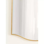 Specchio decorativo con cornice Kate & Laurel All Things Decor, 56x91 cm, affusolato Sedelle, color oro