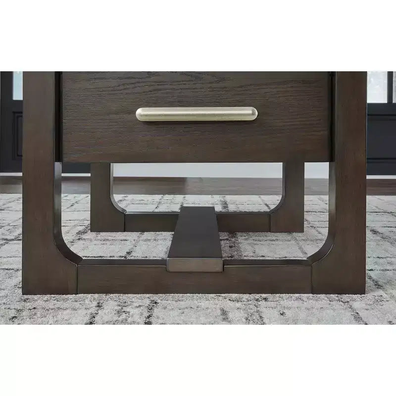 Signature Design by Ashley Breckington Tavolino Laterale Contemporaneo con Cassetti Contenitori, Marrone Scuro