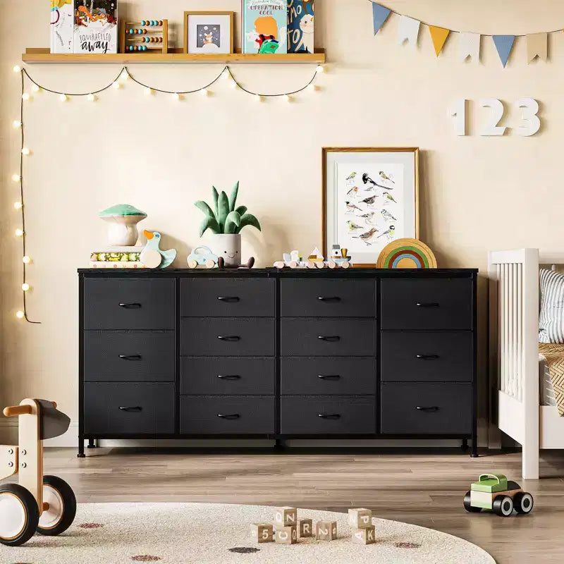 Cassettiera per TV da 63" W per TV da 65, 70, 75 pollici, comò a 14 cassetti per camera da letto con prese di corrente, centro di intrattenimento grande e lungo in tessuto