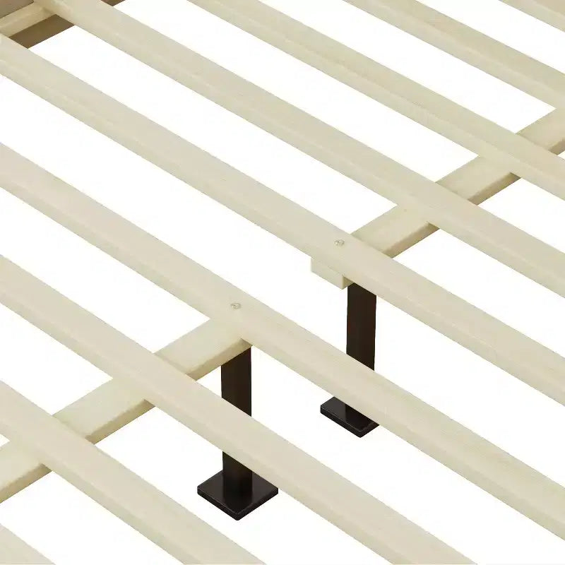 Christopher Knight Home Eudoca Letto a piattaforma in legno di gomma con testiera intrecciata in rattan, naturale