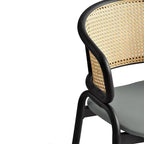 LeisureMod Ervilla Set di 2 sedie da pranzo con schienale in vimini, sedile in pelle e struttura in acciaio nero, moderno, per cucina interna, sala da pranzo, posti a sedere a tavola