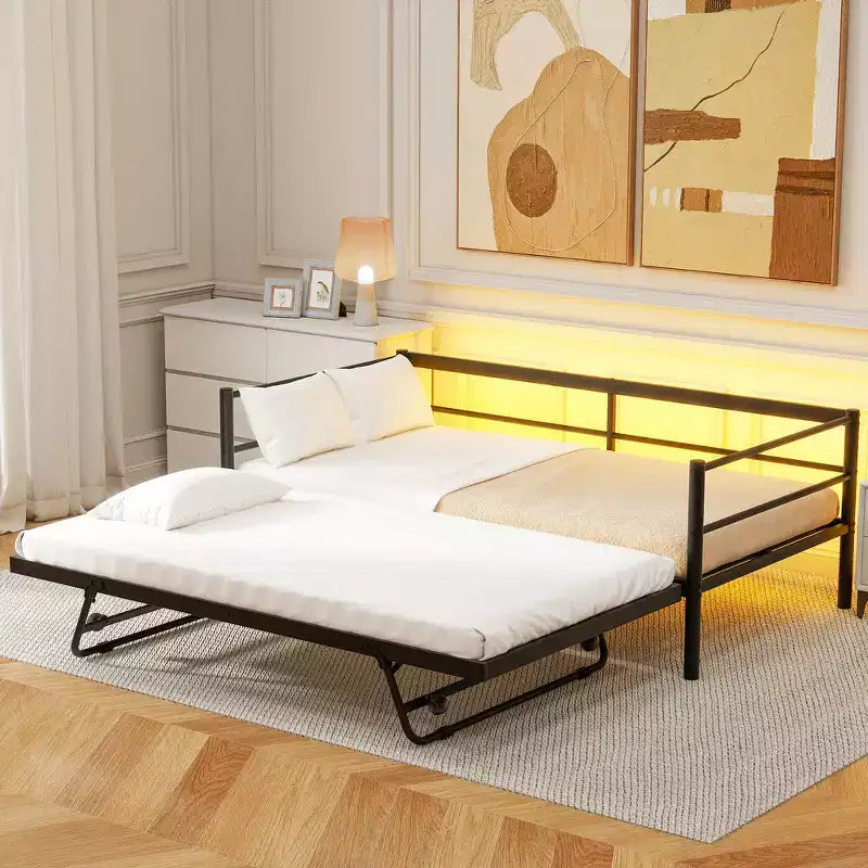 Whisen Morden Design Twin Size Metal Daybed with Adjustable Trundle