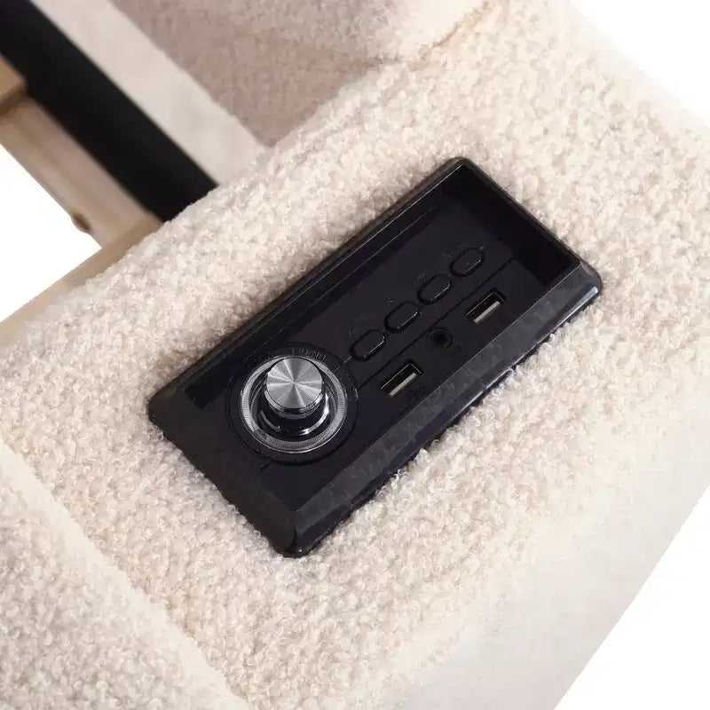 Divano letto imbottito una piazza e mezza/matrimoniale con braccioli portaoggetti, letto estraibile e sistema audio Bluetooth integrato di ultima generazione - ModernLuxe