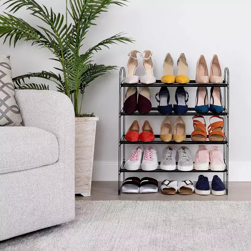 Scarpiera Espandibile a 4 Livelli per 30 Paia di Scarpe in Metallo Nero Seville Classics