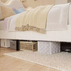 Struttura letto imbottita con testiera per ragazze, piattaforma in tessuto bouclé con cassetti contenitori, design principessa per bambini, supporto robusto in doghe di legno.