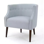Poltrona in tessuto Okak, poltroncina a bottoni, elegante poltroncina imbottita con gambe in legno di betulla per soggiorno e camera da letto