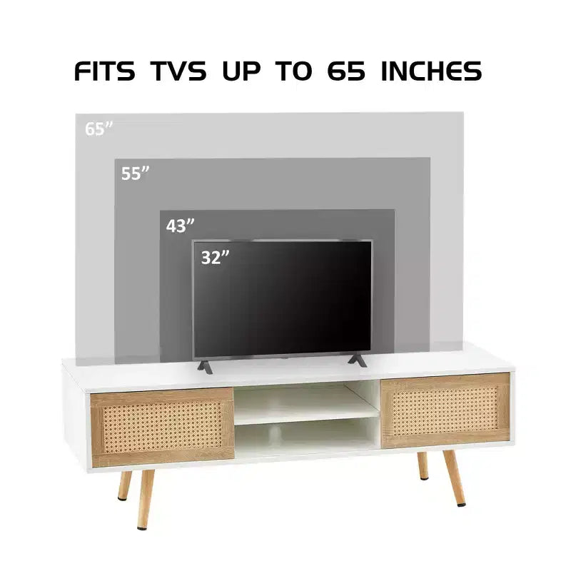 Mobile TV in rattan bianco 55.12 con doppie ante scorrevoli, ripiano regolabile e gambe in legno massello per consolle da soggiorno