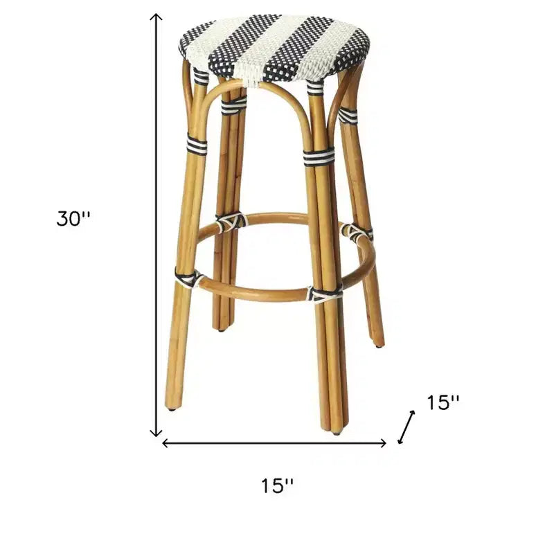 HomeRoots 30 Sgabello da Bar Senza Schienale ad Altezza Bar in Rattan Resistente Blu, Bianco e Naturale