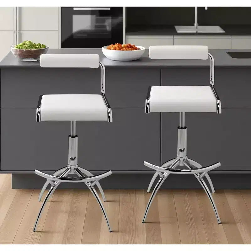 HomeRoots Set di due sedie da bar con schienale basso regolabile in altezza in metallo bianco e argento e similpelle
