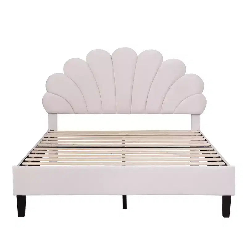Struttura letto a piattaforma Okak per letto matrimoniale/queen size con testiera a motivi floreali, mobili da camera da letto rivestiti in velluto, robuste doghe in legno, facile da montare, senza rumore