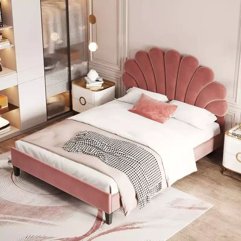 Struttura letto a piattaforma Okak per letto matrimoniale/queen size con testiera a motivi floreali, mobili da camera da letto rivestiti in velluto, robuste doghe in legno, facile da montare, senza rumore