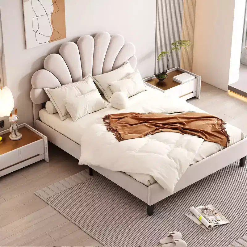 Struttura letto a piattaforma Okak per letto matrimoniale/queen size con testiera a motivi floreali, mobili da camera da letto rivestiti in velluto, robuste doghe in legno, facile da montare, senza rumore