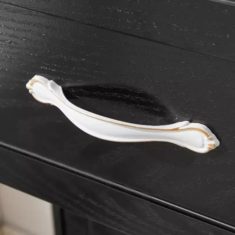 Cassettiera comodino moderna Okak con cassetti lunghi, manopola antica, armadietto contenitore per soggiorno, corridoio, camera dei bambini