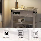 Tavolino laterale con stazione di ricarica, tavolino stretto a 3 ripiani con cassetto e spazio contenitore, tavolino in legno per soggiorno, camera da letto, ufficio