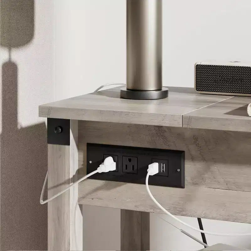 Tavolino laterale con stazione di ricarica, tavolino stretto a 3 ripiani con cassetto e spazio contenitore, tavolino in legno per soggiorno, camera da letto, ufficio