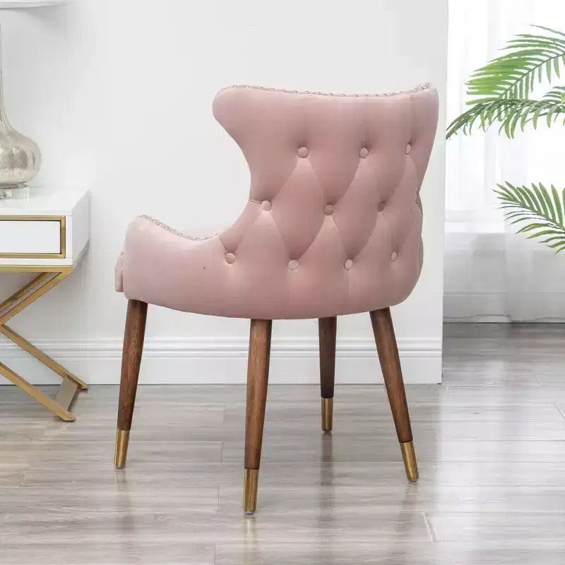 TUYOHW Poltrona Accent in Velluto, Sedia Imbottita Rosa con Rivetti, Bottoni Trapuntati, Gambe in Legno Massello di Hevea, Poltrona per Soggiorno, Ufficio Domestico