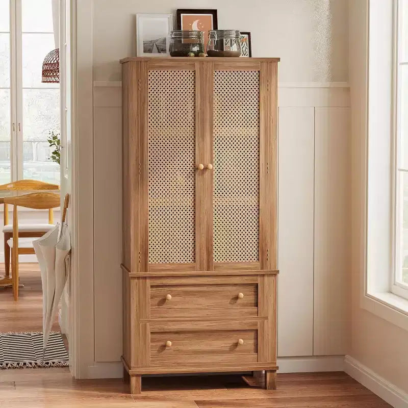 Mobile dispensa alto 64 pollici con 2 ante, 2 cassetti e ripiani regolabili, armadio multiuso in rattan per cucina, soggiorno, ingresso