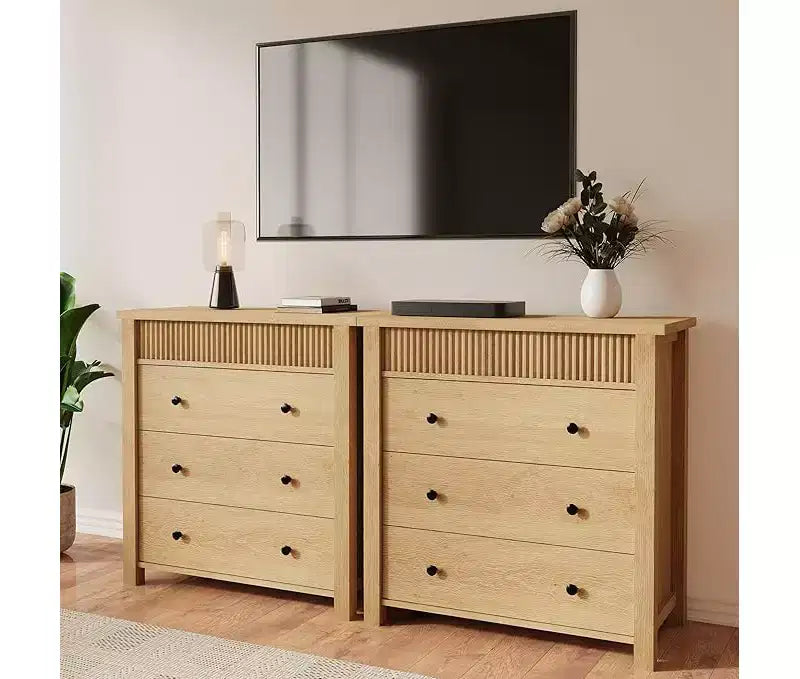 Comodino moderno a 3 cassetti scanalato - Mobile contenitore in legno - Organizzatore elegante - Finitura rovere naturale, 3 scomparti
