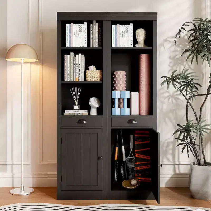 Libreria stretta e alta da 180 cm con anta, libreria aperta a 3 ripiani con cassetto estraibile e ripiano regolabile, armadietto a un'anta per l'home office