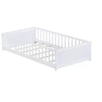 Bellemave Letto a Piattaforma Matrimoniale con Scaffale Integrato, Spondine e Robusta Struttura in Legno, Design Salvaspazio per la Camera dei Bambini