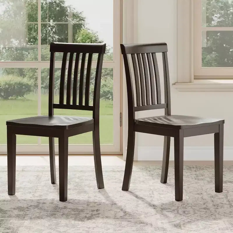 Sedia da pranzo in legno massello Ora Maison Sedia laterale moderna stile coloniale con schienale a doghe e seduta sagomata, Set di 2