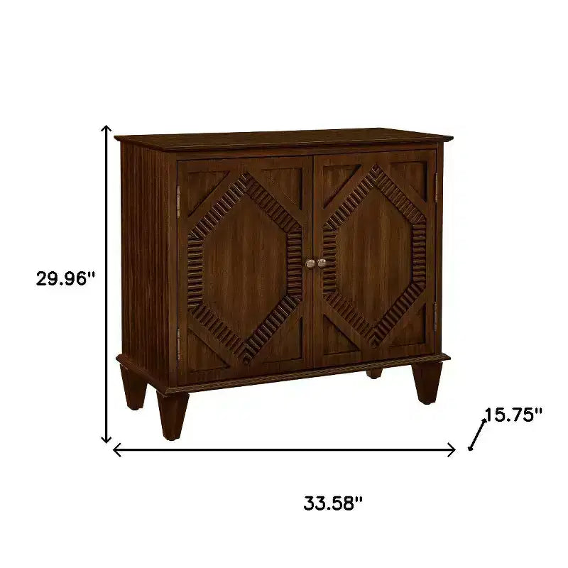 HomeRoots, mobile accentato marrone in legno scolpito, con due ante, 34"