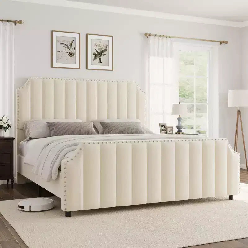 Struttura Letto Imbottita California King con Testiera Pediera e Doghe in Legno, Nessun Box Spring Richiesto
