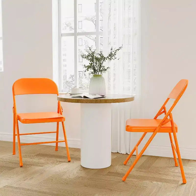Set di 2 sedie pieghevoli in metallo arancione, supporta 158 kg ciascuna, portatile e pieghevole per uso interno/esterno