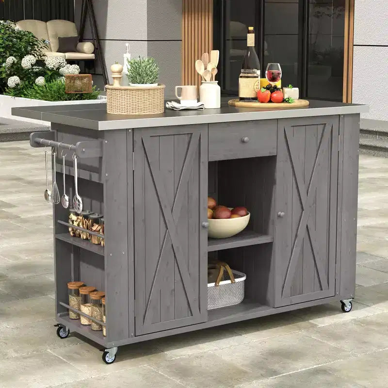 Isola da cucina per esterni con ripostiglio in legno di abete e piano in acciaio inossidabile