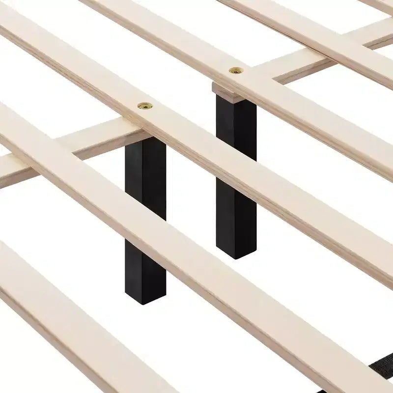 Letto Imbottito in Bouclé Bianco con Morbido Profilo Curvo, Supporto in Legno Resistente e Facile Montaggio per Camere da Letto Moderne e Accoglienti, King