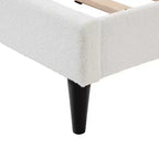 Letto Imbottito in Bouclé Bianco con Morbido Profilo Curvo, Supporto in Legno Resistente e Facile Montaggio per Camere da Letto Moderne e Accoglienti, King