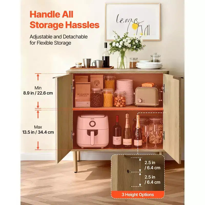 Mobiletto VEVOR per Caffè, Tavolo Bar per Caffè con Scanalature in Stile Metà Secolo con 2 Ripiani e 4 Ante a Fienile, 80x37.3x80 cm (Singolo), Colore Legno