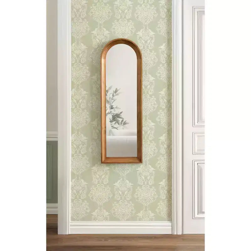 Specchio da parete ad arco in legno Hatherleigh Kate e Laurel, Marrone rustico, 12x36