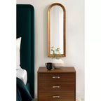 Specchio da parete ad arco in legno Hatherleigh Kate e Laurel, Marrone rustico, 12x36