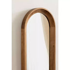 Specchio da parete ad arco in legno Hatherleigh Kate e Laurel, Marrone rustico, 12x36