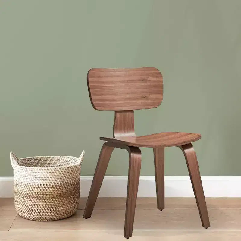 Sedia da pranzo Casson di Acme Furniture da 46,5 cm con finitura noce: seduta curva, struttura in legno