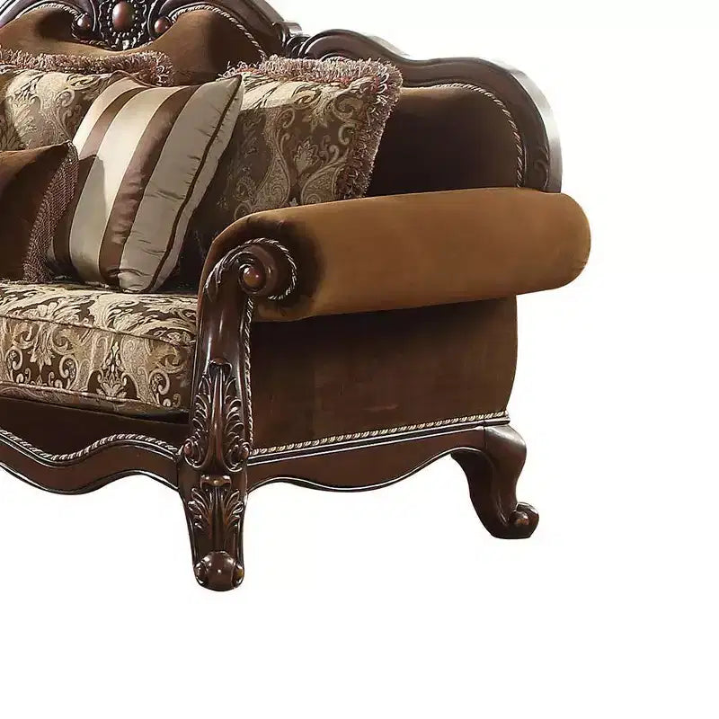 Divano Jardena 89": Braccioli Arrotondati, Gambe Queen Anne, Borchie decorative - Acme Furniture