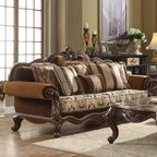 Divano Jardena 89": Braccioli Arrotondati, Gambe Queen Anne, Borchie decorative - Acme Furniture