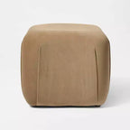 Pouf quadrato in velluto color cuoio - Threshold™ ideato con Studio McGee