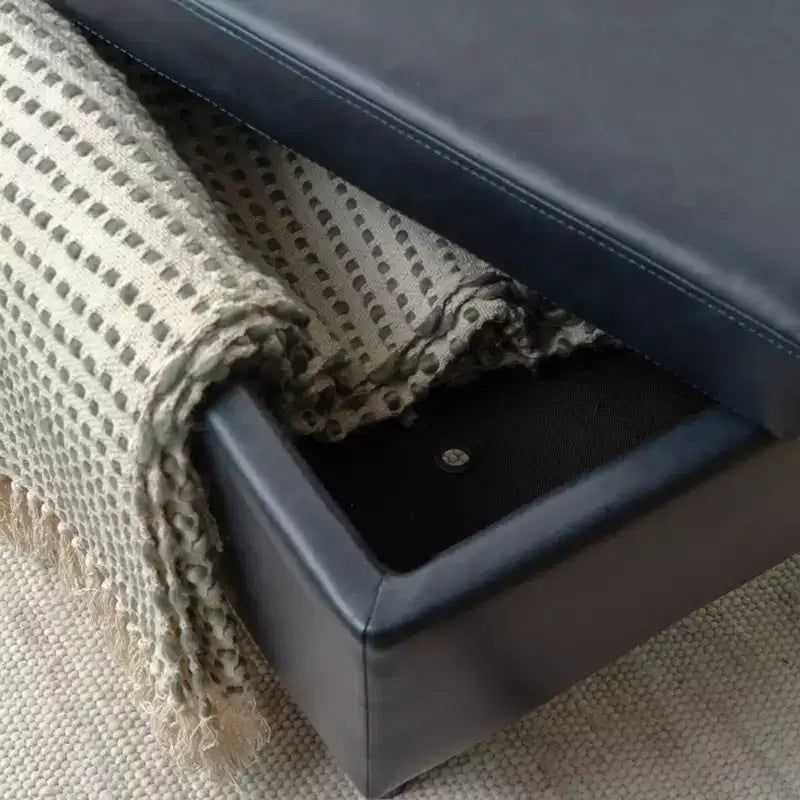 Sedia e pouf Linon Wallis in ecopelle navy