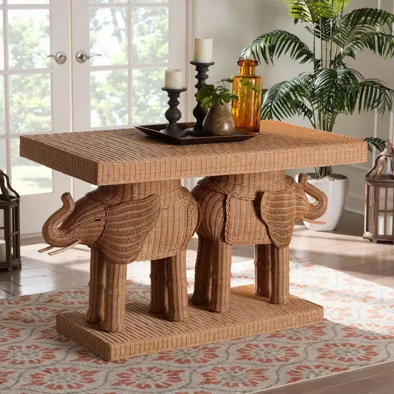 Tavolo Consolle Bali & Paris Elissa in Rattan a Forma di Elefante Miele Chiaro
