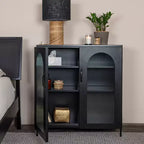 Storied Home Solstice Mobiletto decorativo alto 102 cm nero: vetro striato, struttura in metallo, 2 ripiani
