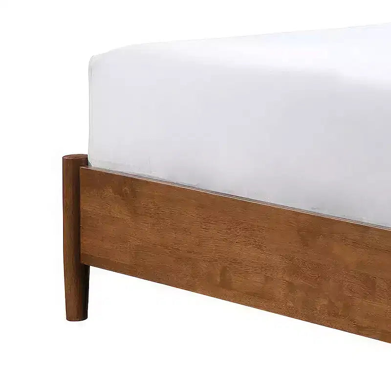 HOMES: Queen Riverstone Letto a piattaforma moderno di metà secolo con testiera Bouclé